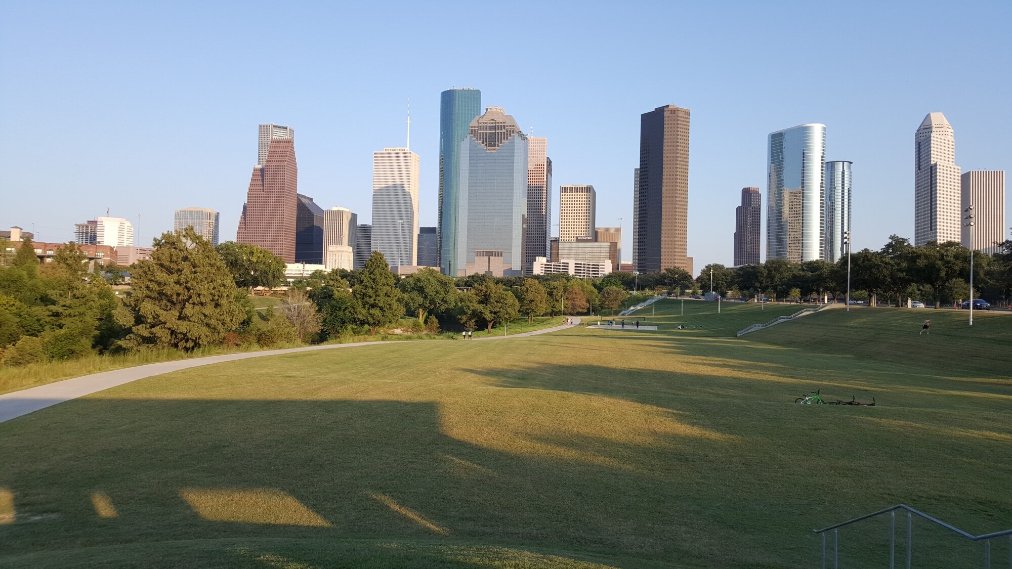 What Are the Benefits of Investing in Houston Real Estate?